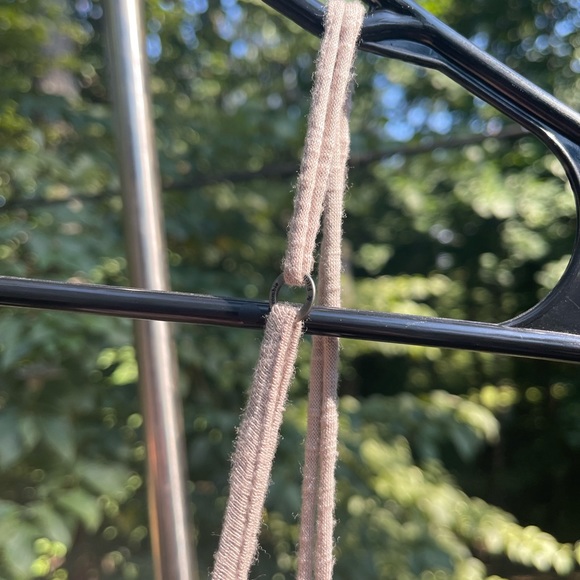 Abercrombie women’s sequined cropped tank top. - Picture 3 of 4